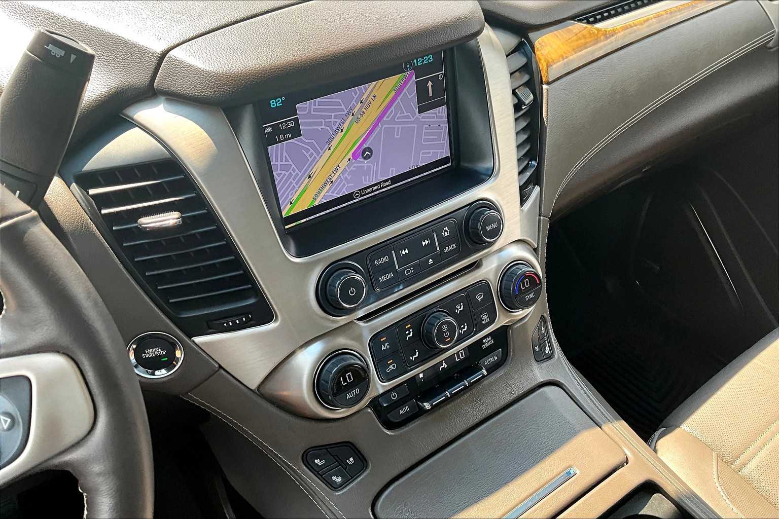 2017 Gmc Yukon Denali photo 6