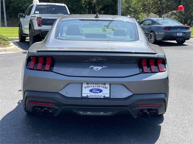 2025 Ford Mustang EcoBoost Premium photo 2