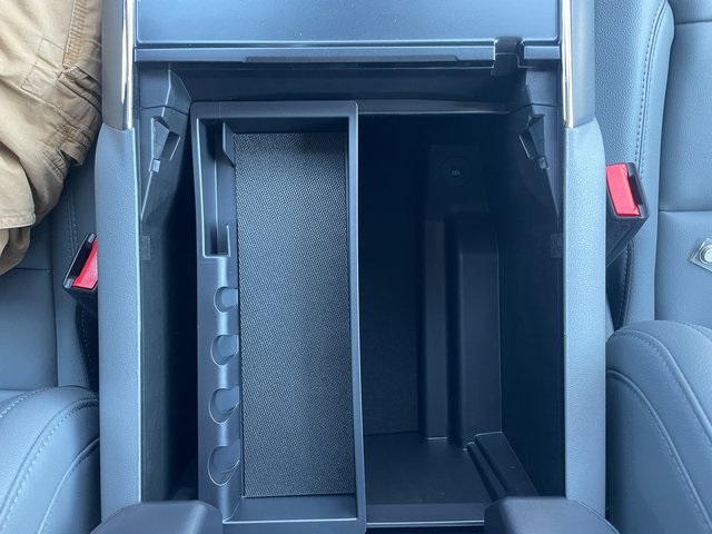 2025 Ford F-150 Lightning Flash photo 36