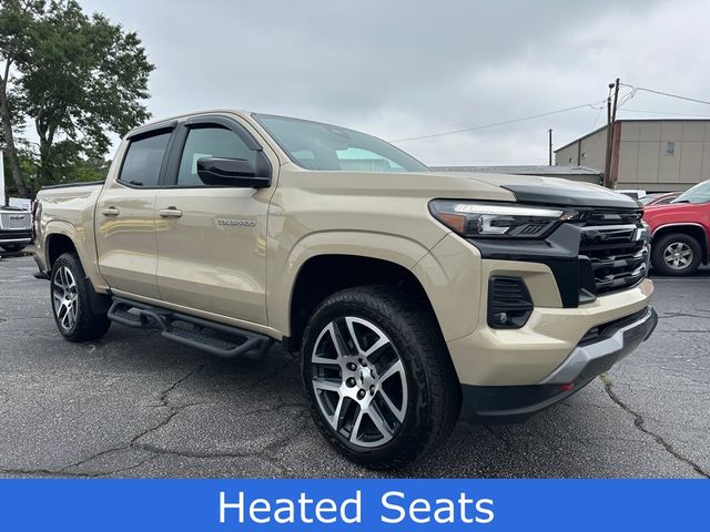 2024 Chevrolet Colorado Z71 photo 2