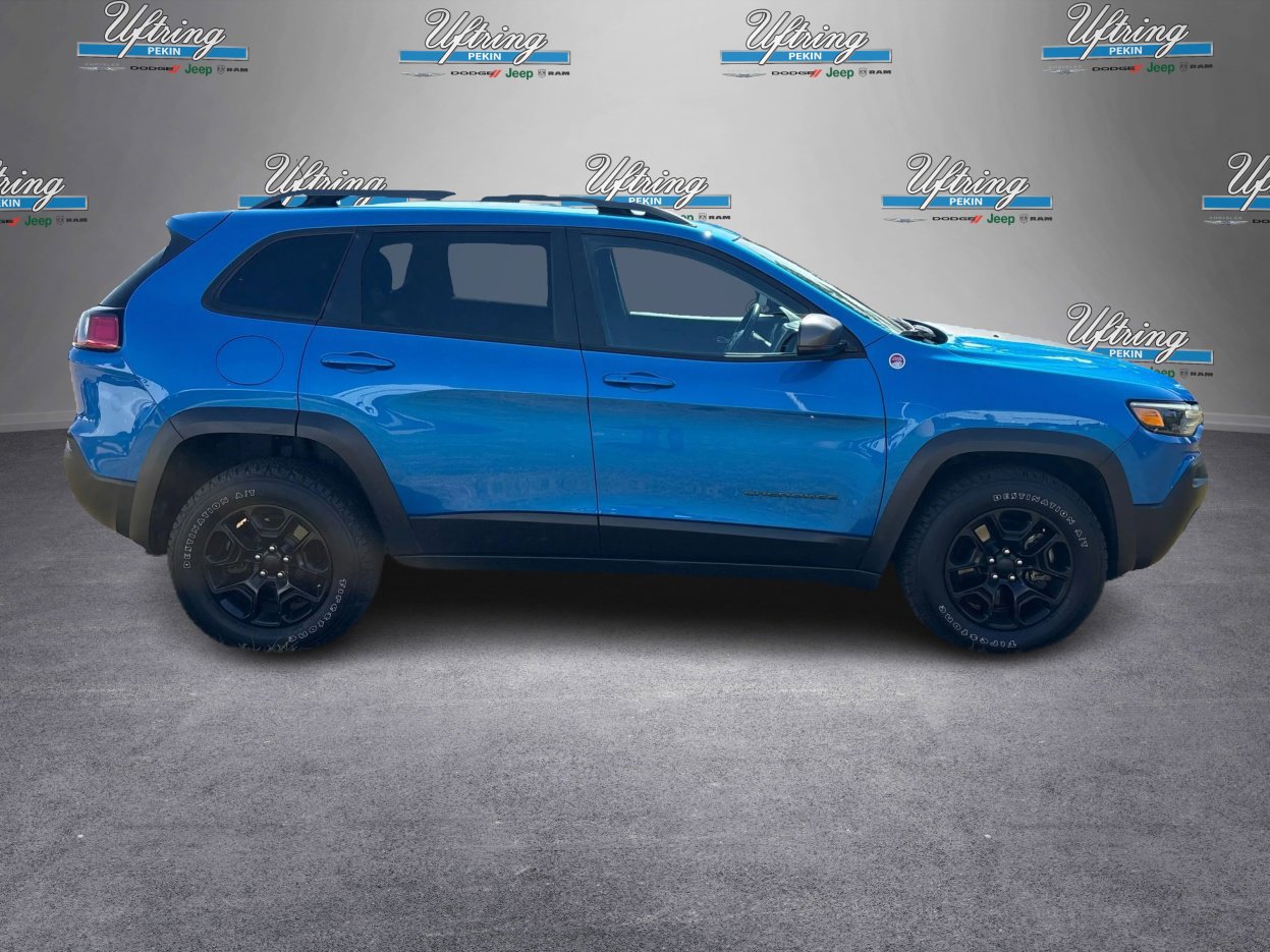2019 Jeep Cherokee Trailhawk photo 2