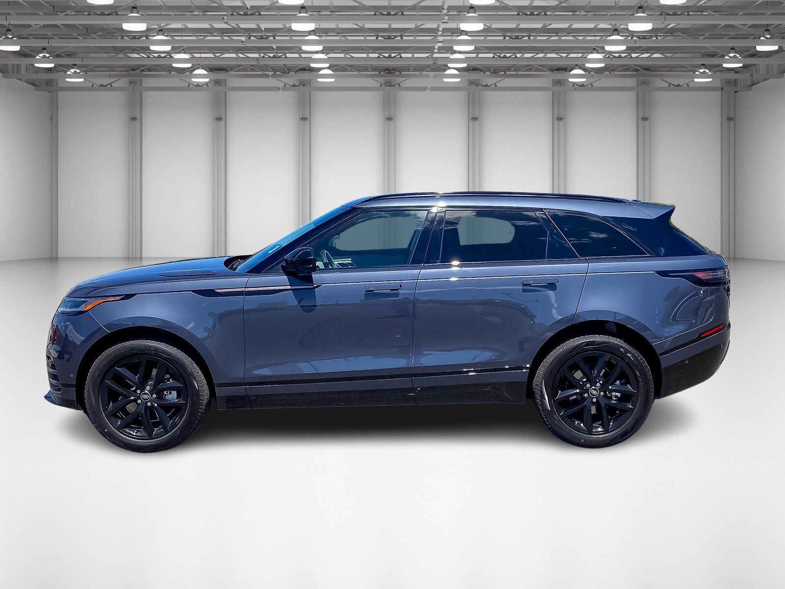 2025 Land Rover Range Rover Velar SE photo 2