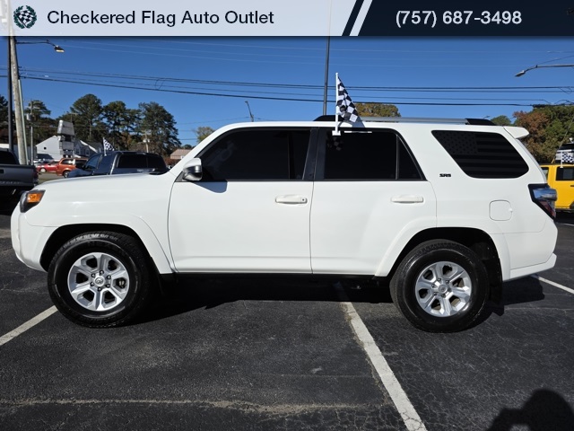 2021 Toyota 4Runner SR5 photo 3