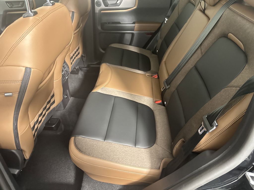 2025 Ford Bronco Sport Outer Banks photo 17