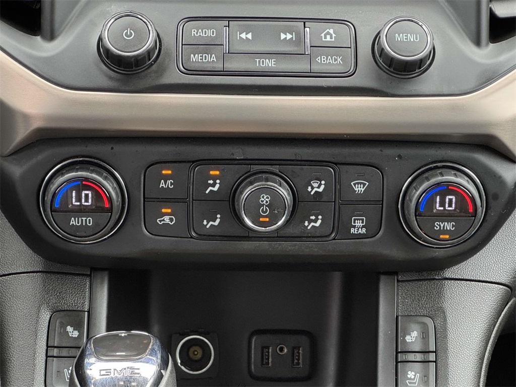 2017 Gmc Acadia Denali photo 15