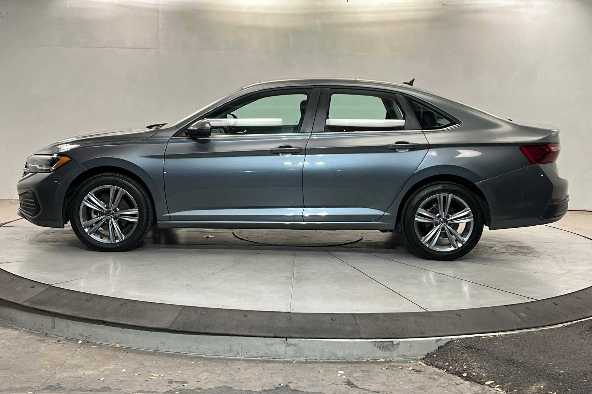 3VW7M7BU0RM014032