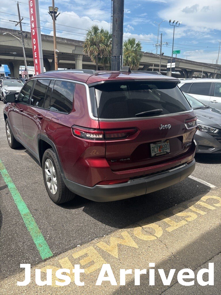2023 Jeep Grand Cherokee Limited photo 4