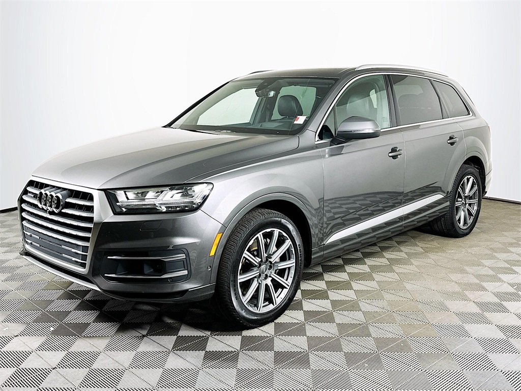 2019 Audi Q7 Prestige's photo