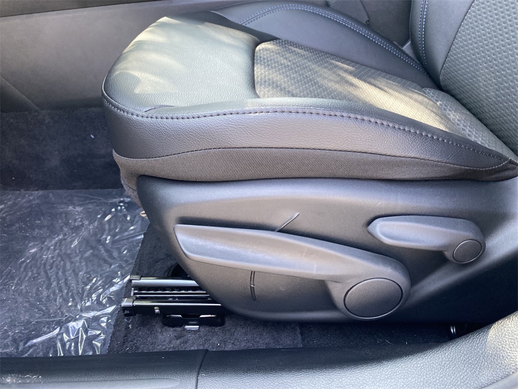 2025 Jeep Compass Latitude photo 30