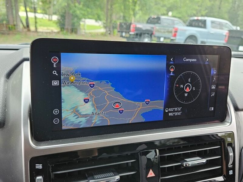 2023 Lexus GX 460 Premium photo 18