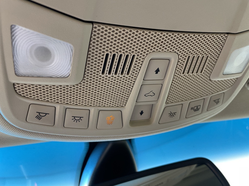 2020 Lincoln MKZ Hybrid Reserve photo 32