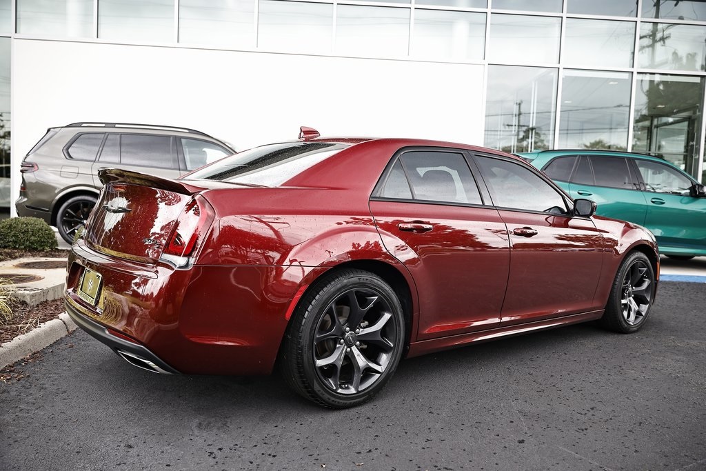 2023 Chrysler 300 S photo 7