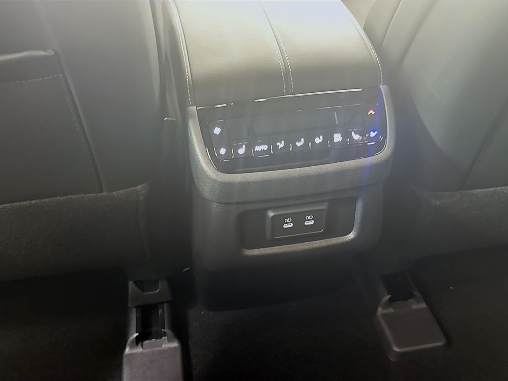 2026 Infiniti QX60 Luxe photo 28