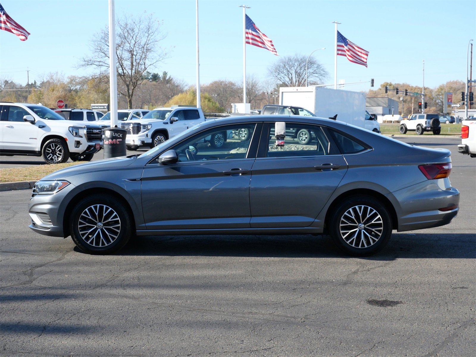 Used 2019 Volkswagen Jetta SEL with VIN 3VWE57BU4KM117979 for sale in White Bear Lake, Minnesota