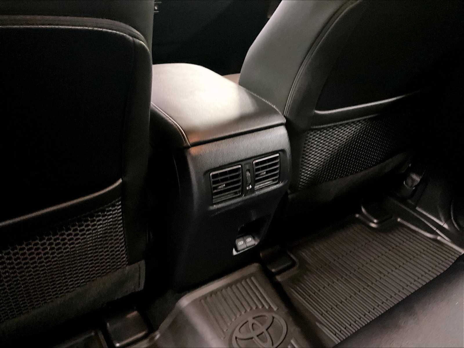 2024 Toyota 4Runner SR5 Premium photo 26