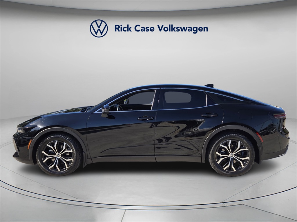 2023 Toyota Crown XLE photo 3