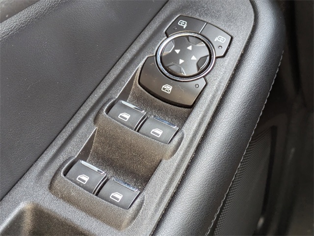 2022 Ford Edge SEL photo 21