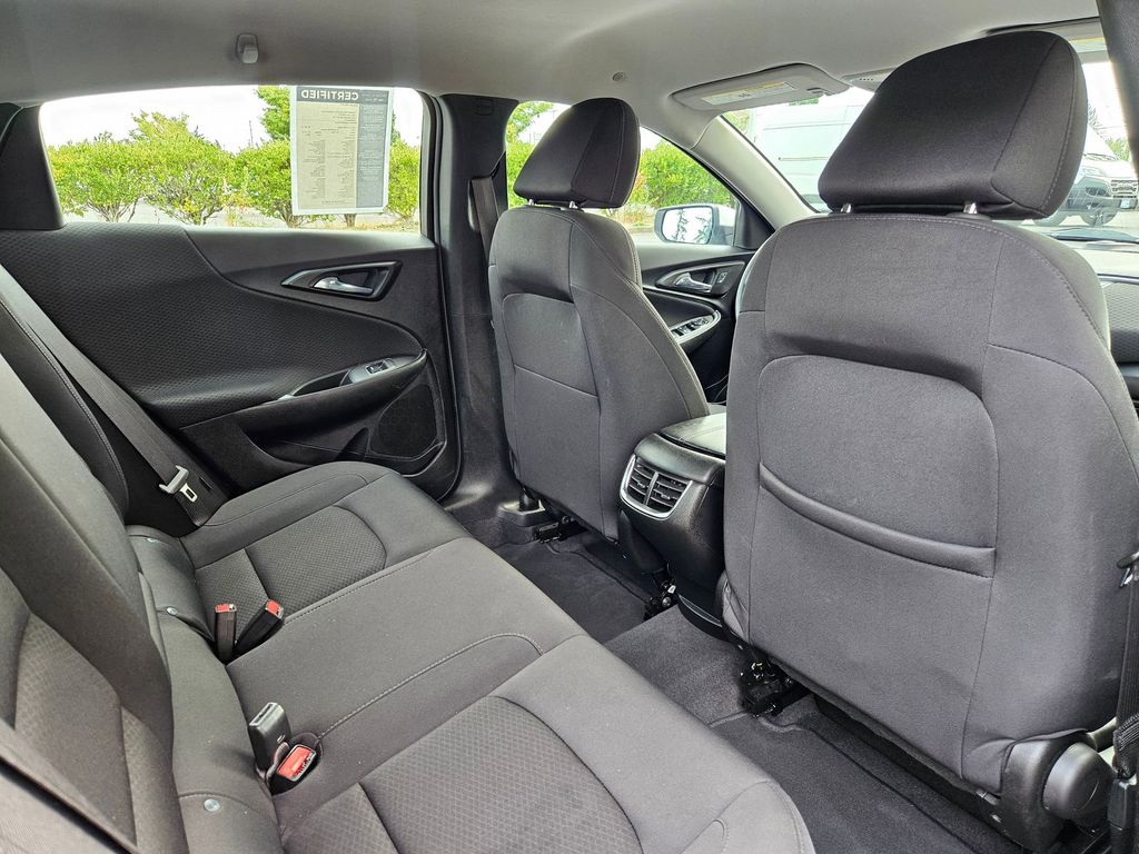 2023 Chevrolet Malibu 1LT photo 28