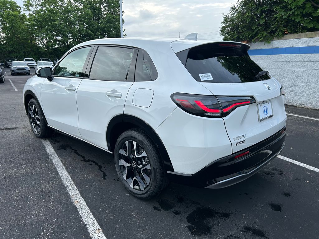 2026 Honda HR-V EX-L photo 3