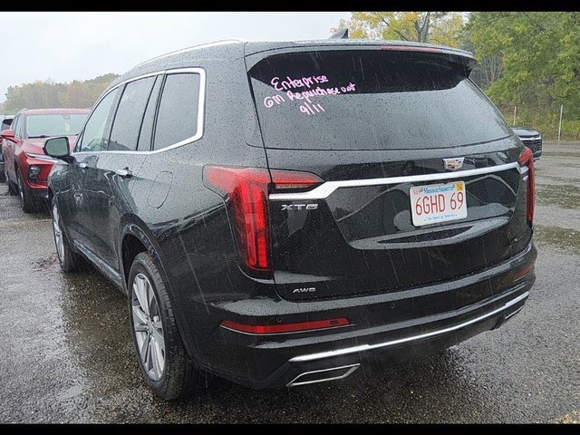 2025 Cadillac XT6 Premium Luxury photo 4