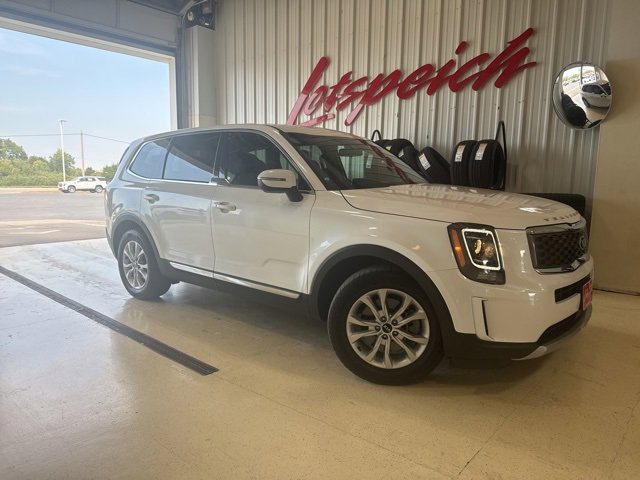 Used 2020 Kia Telluride LX with VIN 5XYP2DHCXLG017899 for sale in Kansas City