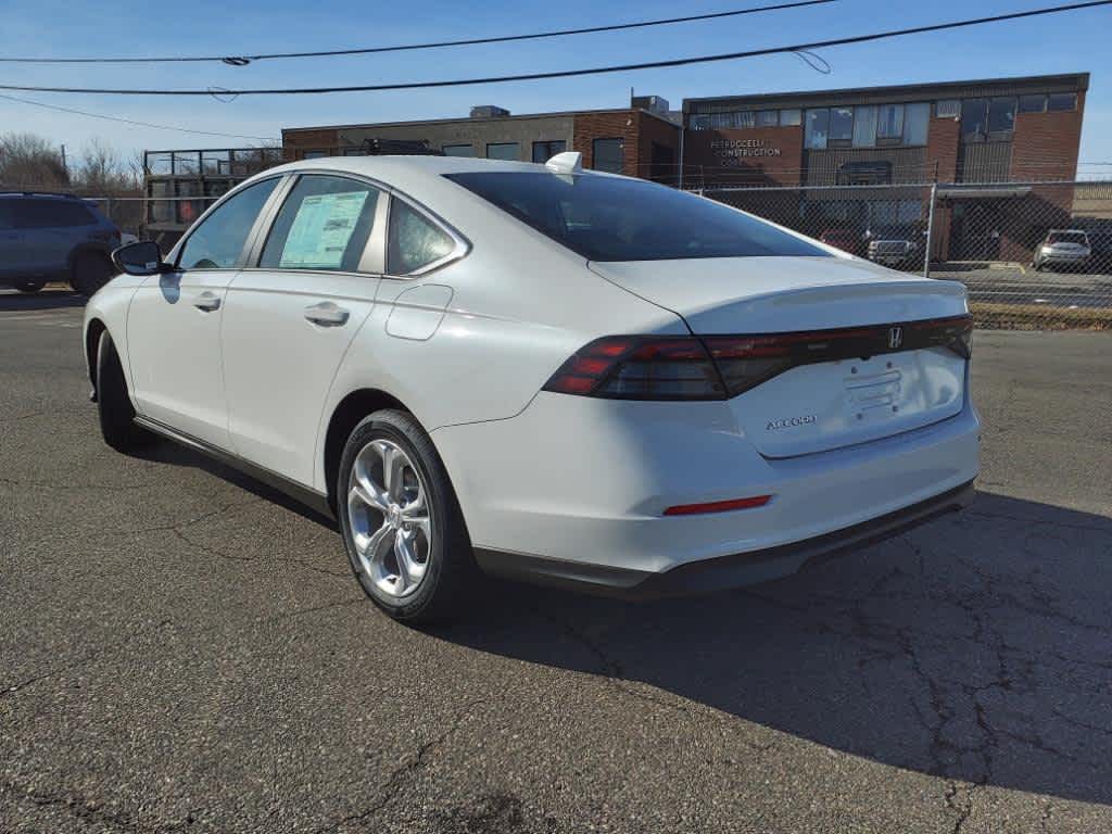2025 Honda Accord LX photo 3