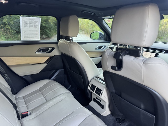 2022 Land Rover Range Rover Velar P250 R-Dynamic S photo 16
