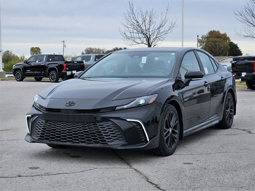 2026 Toyota Camry SE photo 2