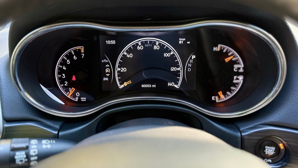 2020 Jeep Grand Cherokee Altitude photo 24
