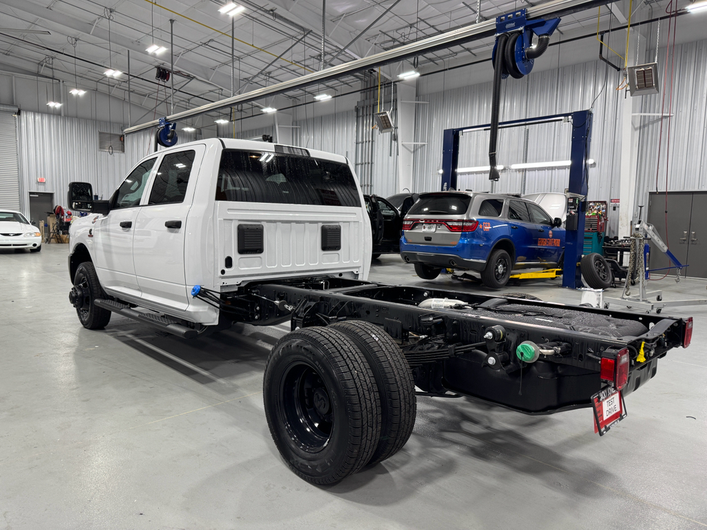 2025 Ram 3500 Tradesman photo 6
