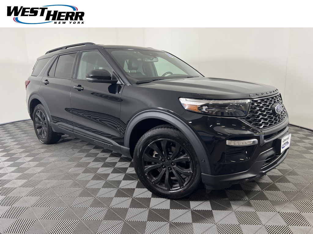 2021 Ford Explorer ST's photo