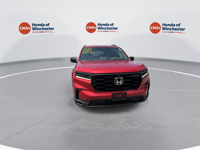 2025 Honda Pilot Black Edition photo 3