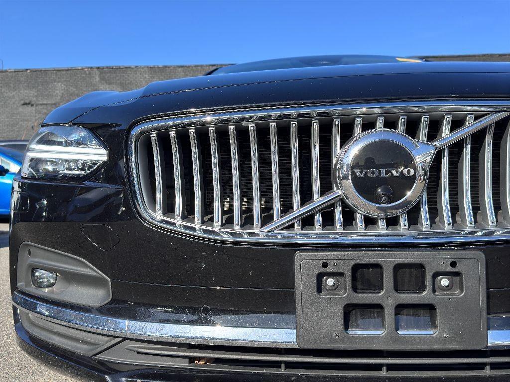 2022 Volvo S90 Inscription photo 11