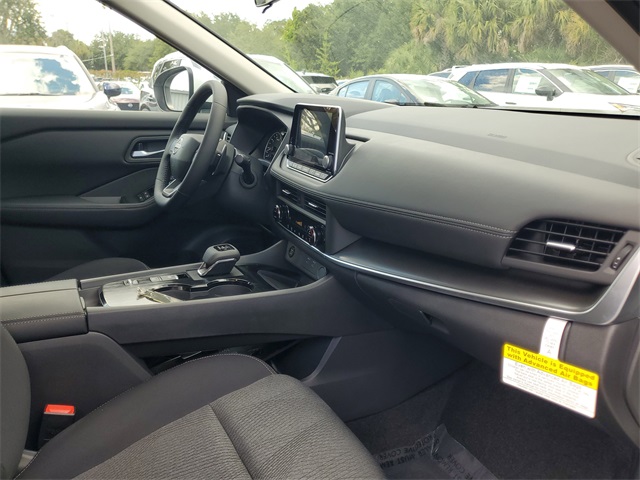 2026 Nissan Rogue SV photo 27