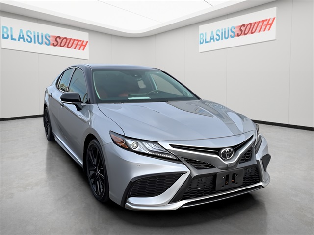 2024 Toyota Camry XSE's photo