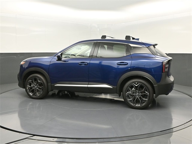 2025 Nissan Kicks SR photo 3