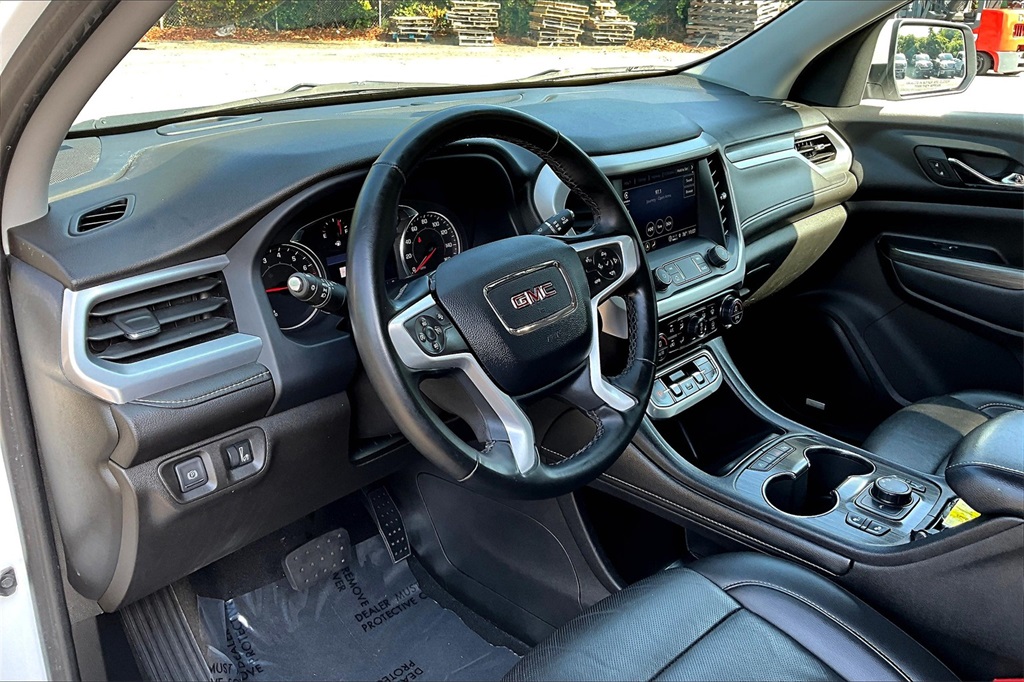 2023 Gmc Acadia SLT photo 17