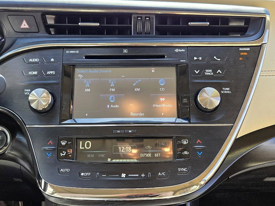 2018 Toyota Avalon Limited photo 22