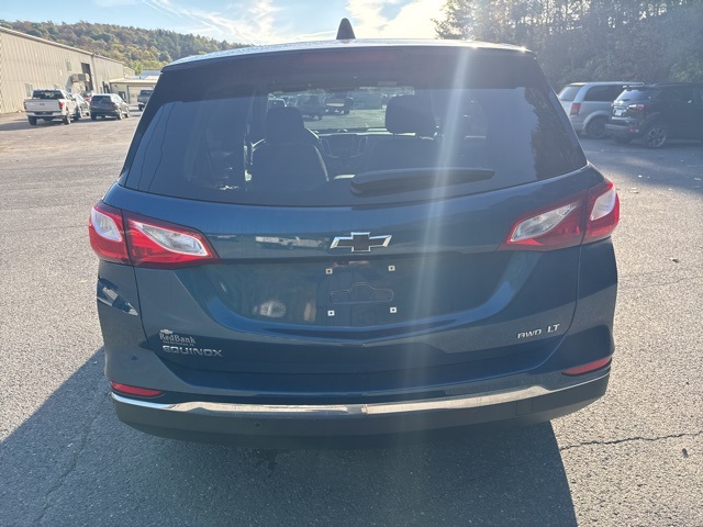 2021 Chevrolet Equinox LT photo 3