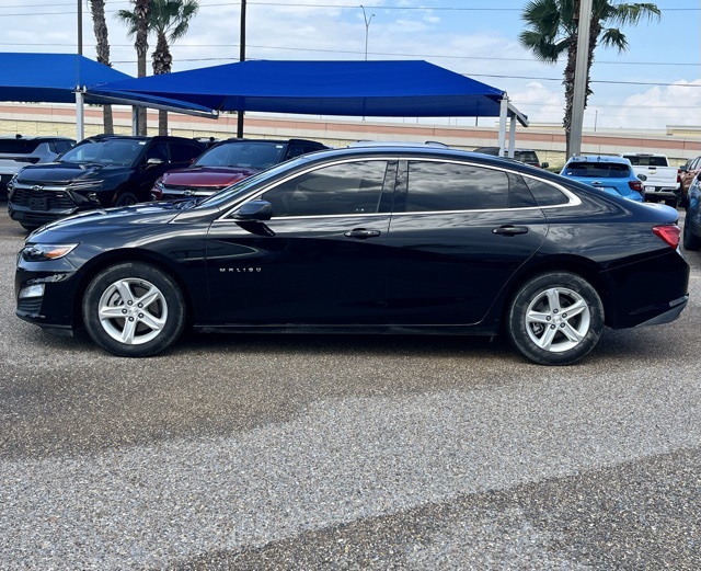 2024 Chevrolet Malibu LS photo 2