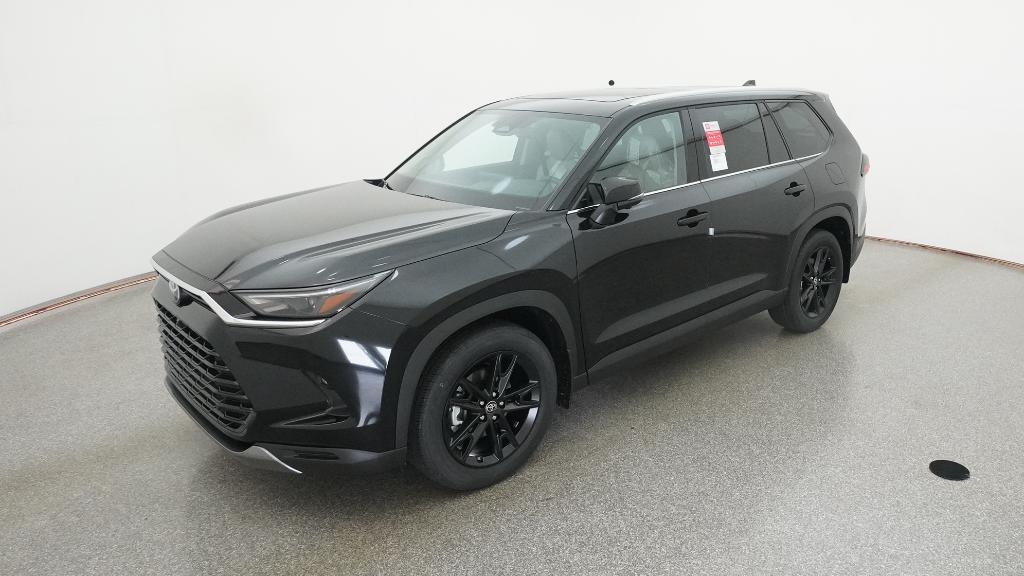 2026 Toyota Grand Highlander Platinum's photo