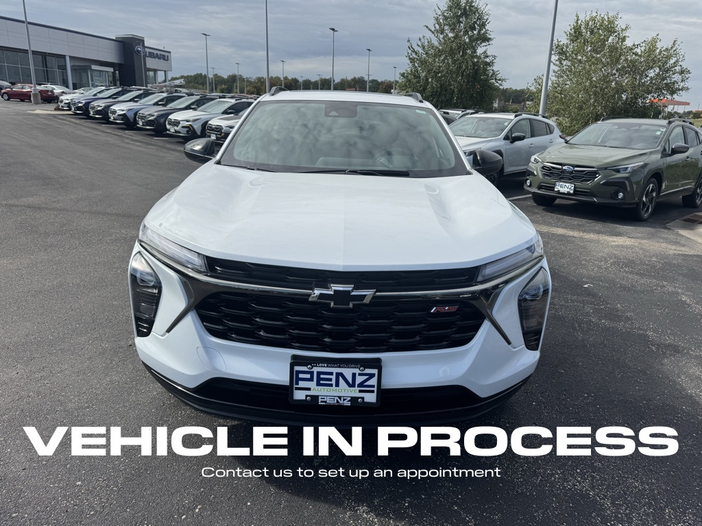 2025 Chevrolet Trax photo 8