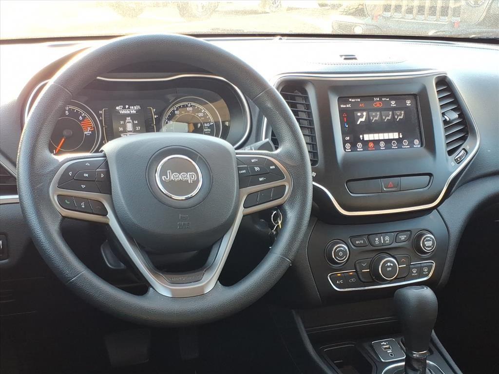 2019 Jeep Cherokee Latitude photo 4