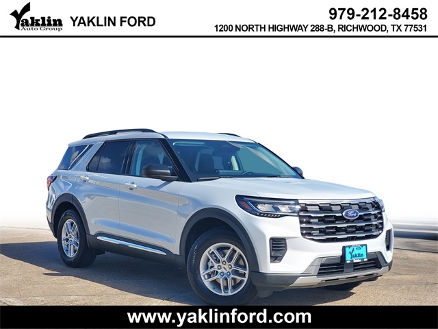 2025 Ford Explorer Active's photo