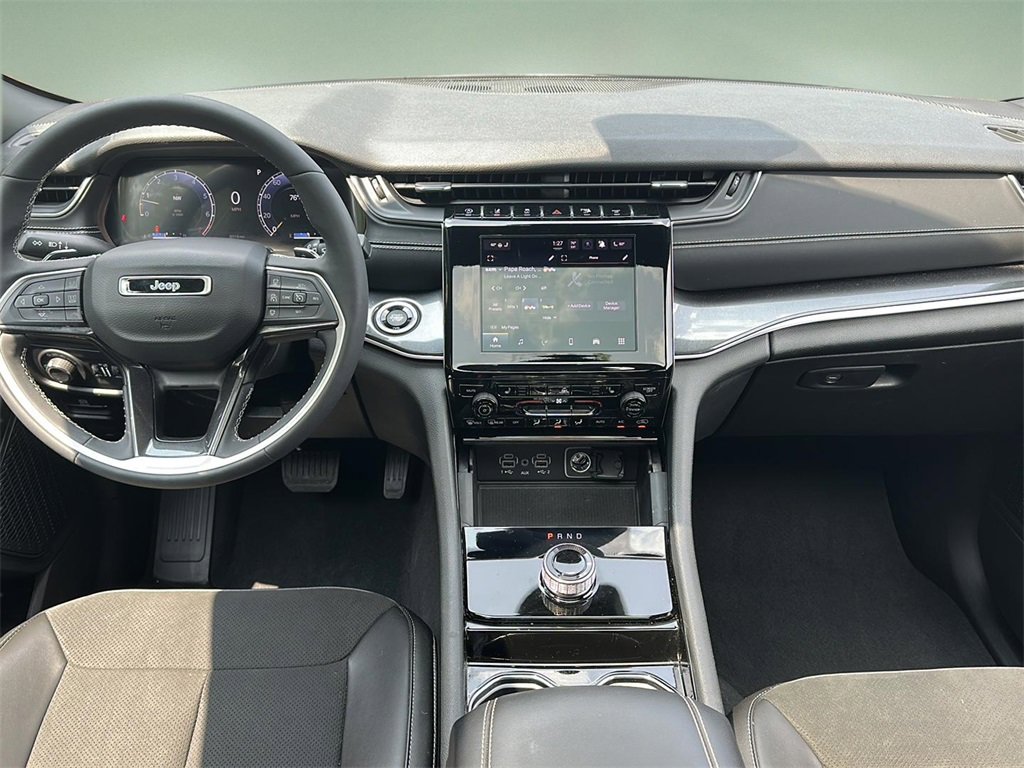 2023 Jeep Grand Cherokee Altitude photo 14