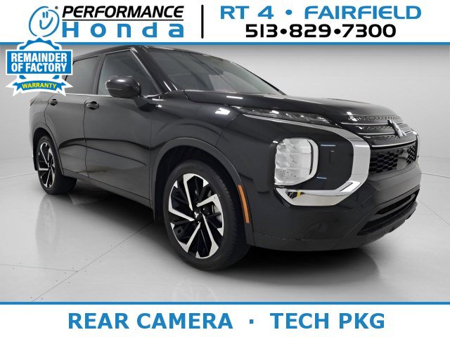 2022 Mitsubishi Outlander ES's photo