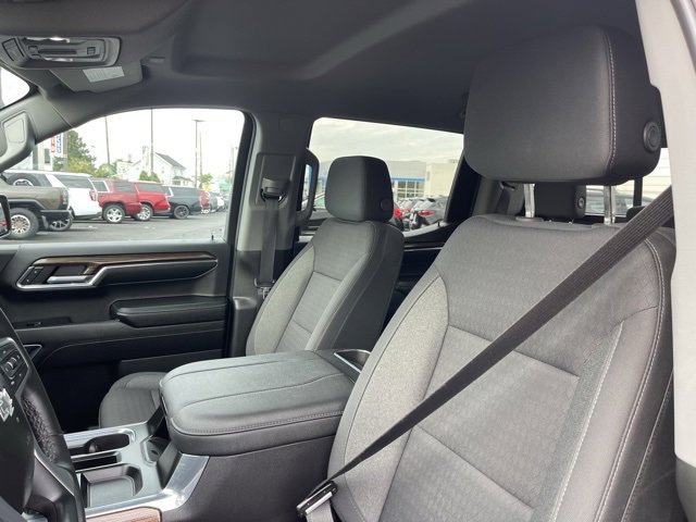 2023 Chevrolet Silverado 1500 RST photo 17