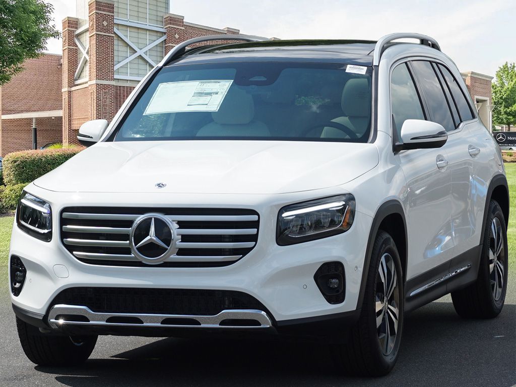 2025 Mercedes Benz GLB 250 4MATIC photo 4