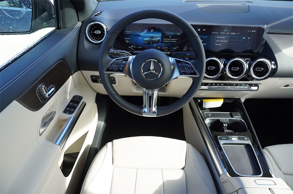 2026 Mercedes Benz GLA 250 photo 15