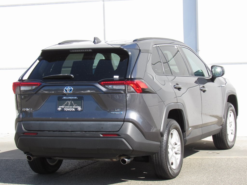 2021 Toyota RAV4 Hybrid LE photo 6